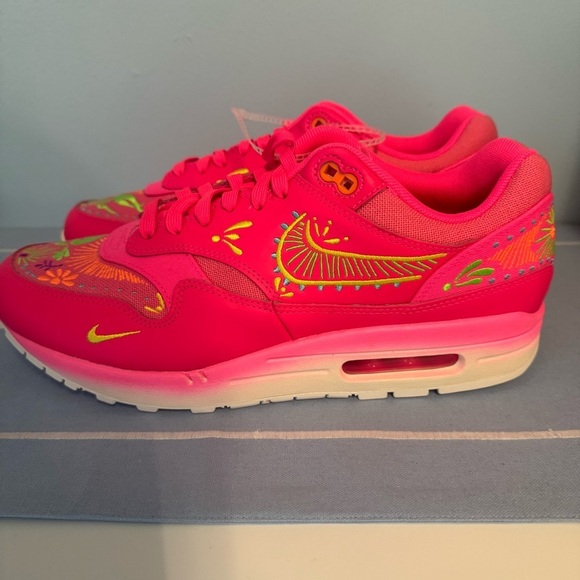 NEW Nike Air Max 1 Premium Dia De Muertos  Sneakers with Embroidered Design - Picture 10 of 10